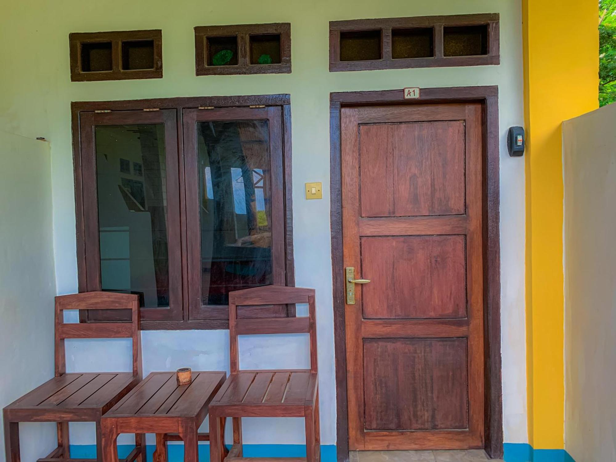 Breeze Hostel Kuta  Экстерьер фото
