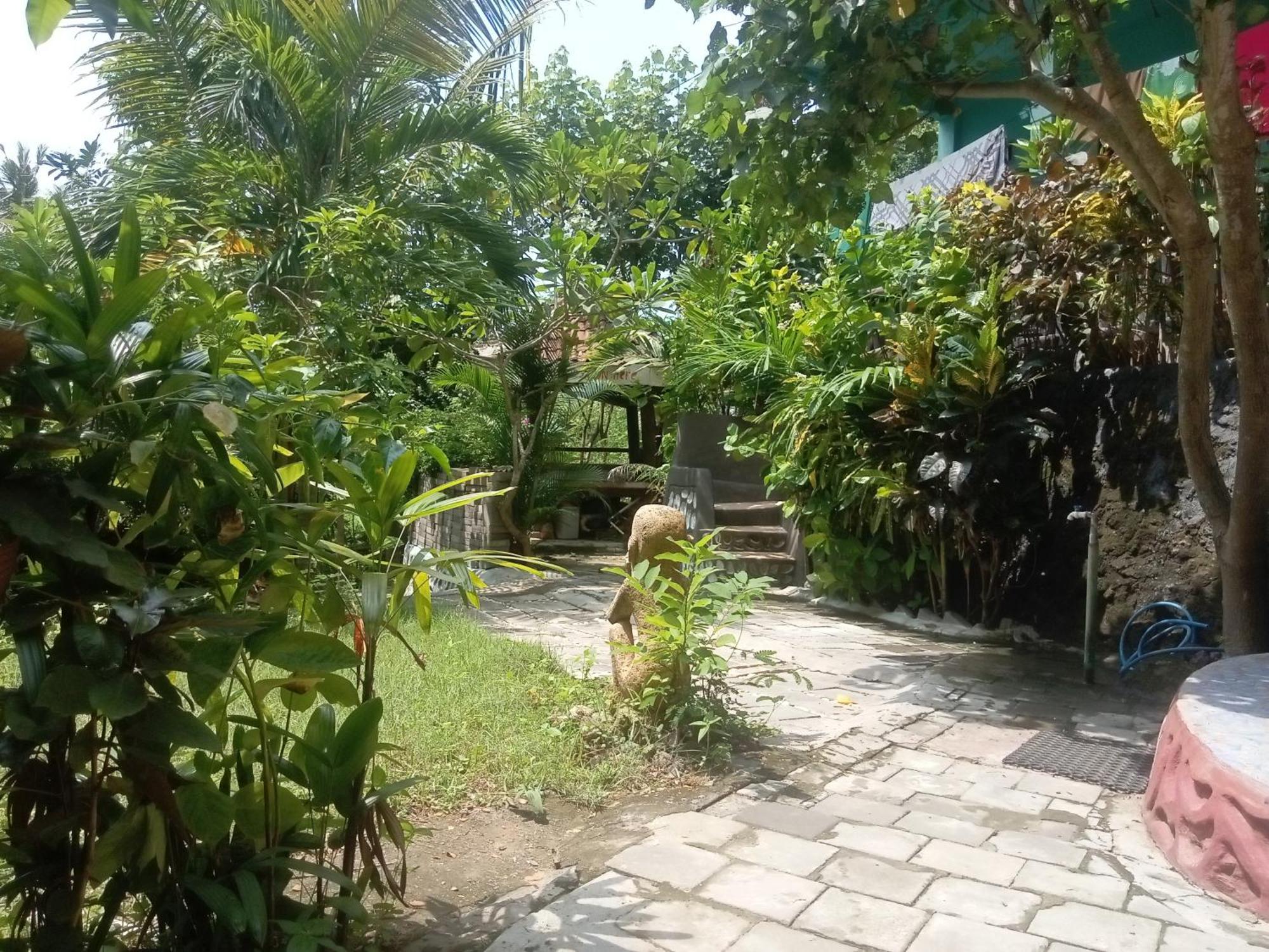 Breeze Hostel Kuta  Экстерьер фото