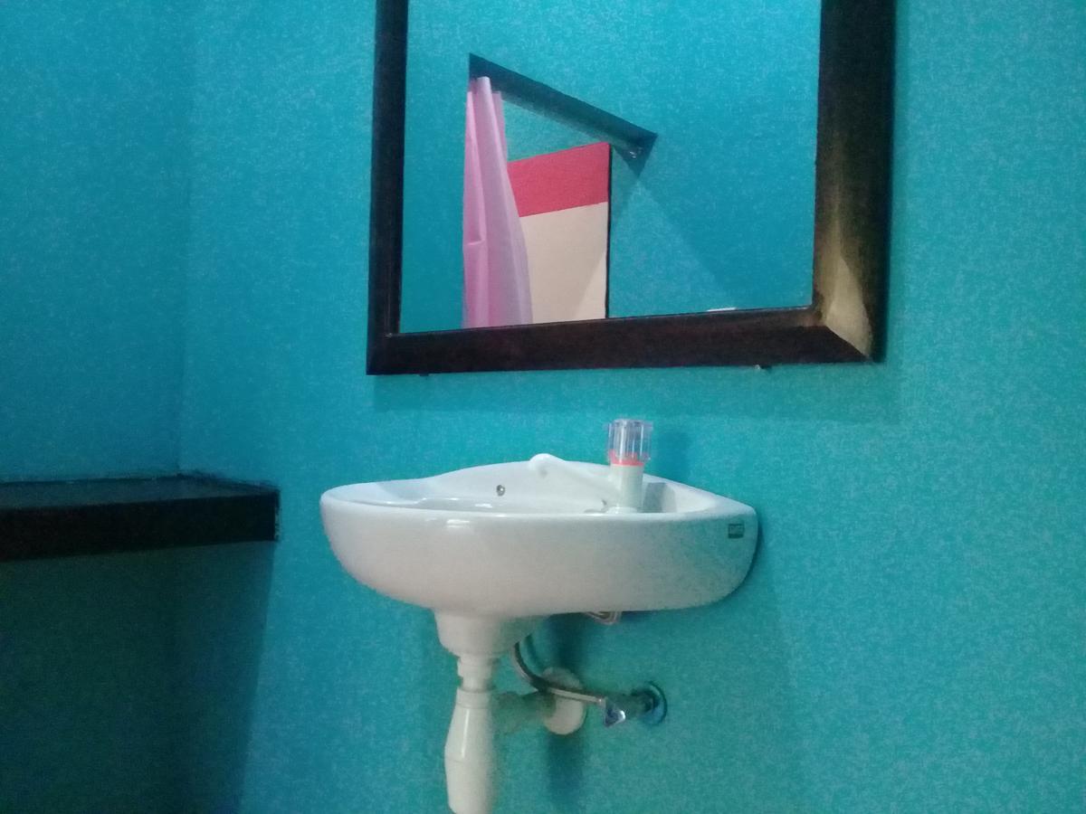 Breeze Hostel Kuta  Экстерьер фото