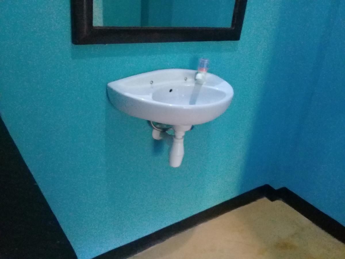 Breeze Hostel Kuta  Экстерьер фото