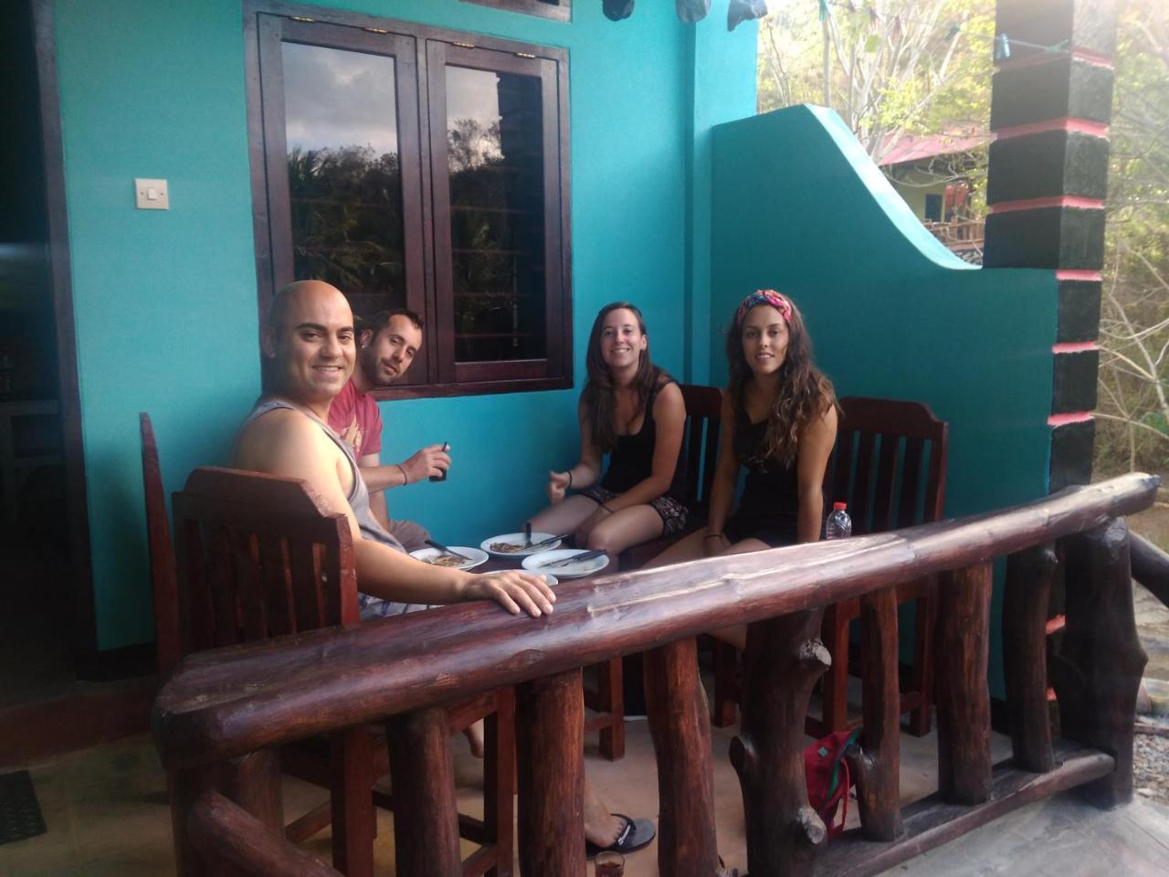 Breeze Hostel Kuta  Экстерьер фото