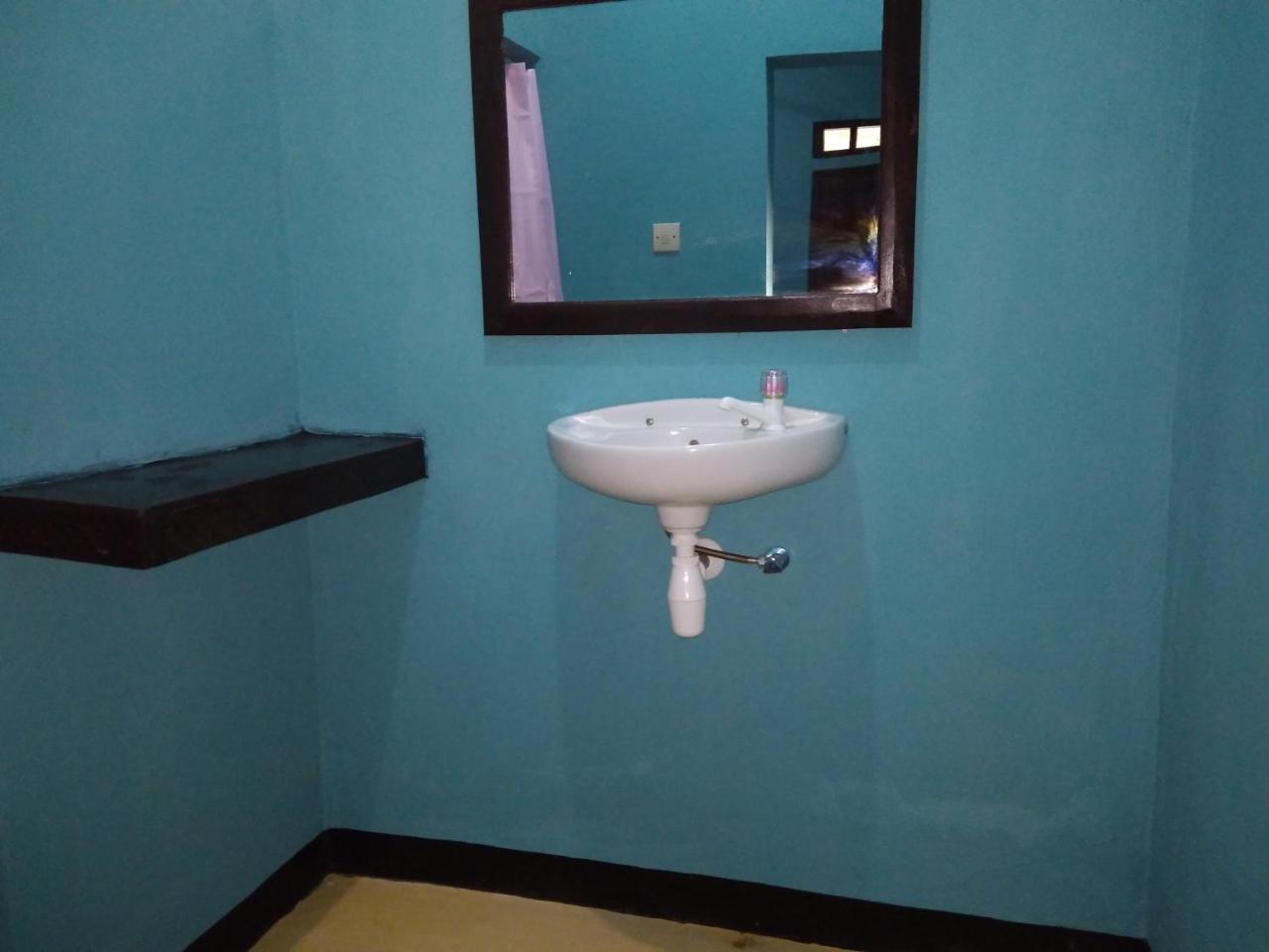 Breeze Hostel Kuta  Экстерьер фото